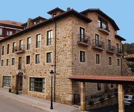Hotel Villa De Cabrales อาเรนัส เด กาบราเลส ภายนอก รูปภาพ