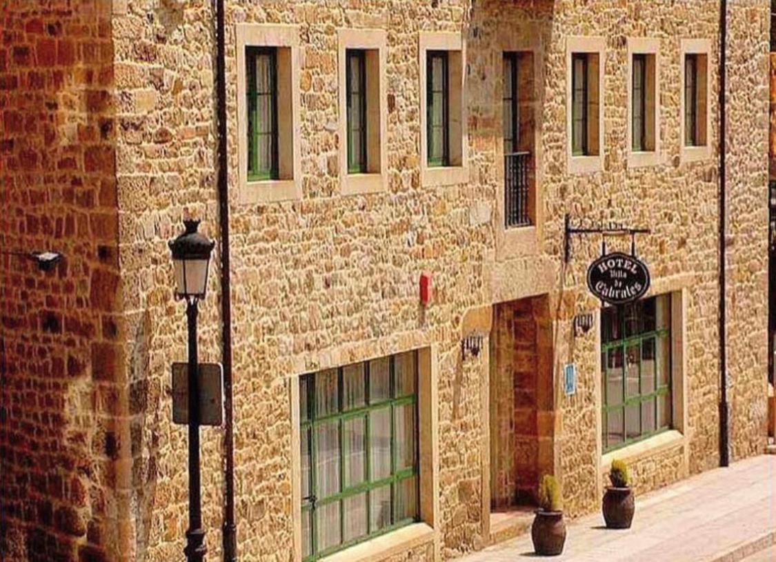 Hotel Villa De Cabrales อาเรนัส เด กาบราเลส ภายนอก รูปภาพ