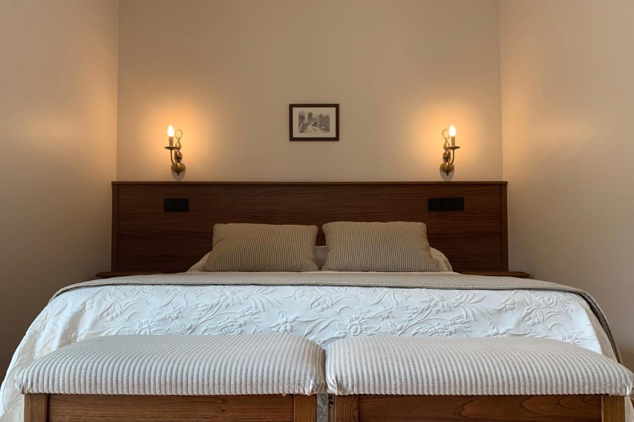 Hotel Villa De Cabrales อาเรนัส เด กาบราเลส ภายนอก รูปภาพ